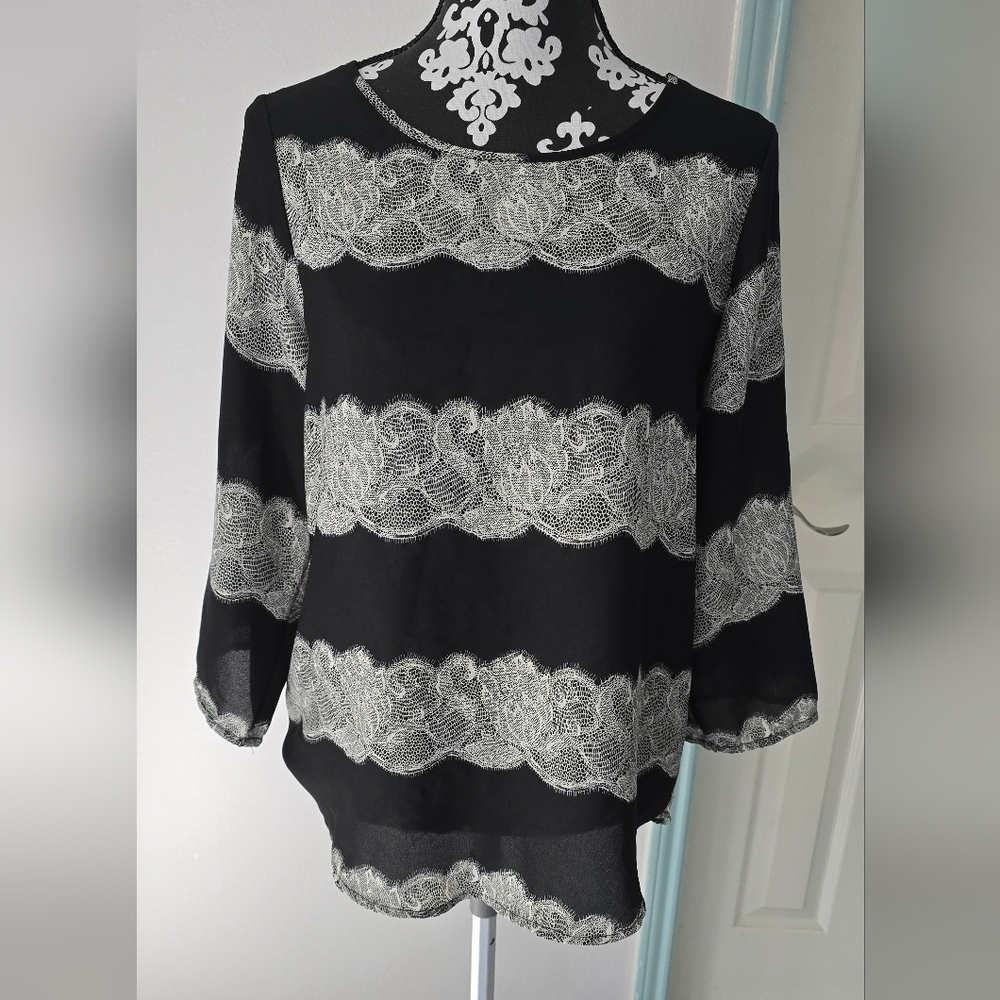 🩷🩷Cato blouse black white size M r